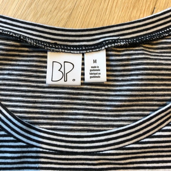 ⭐️ 2/$10 NWT BP Black and White Striped Crop Top - Picture 5 of 8